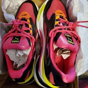 NWT Puma Sneakers